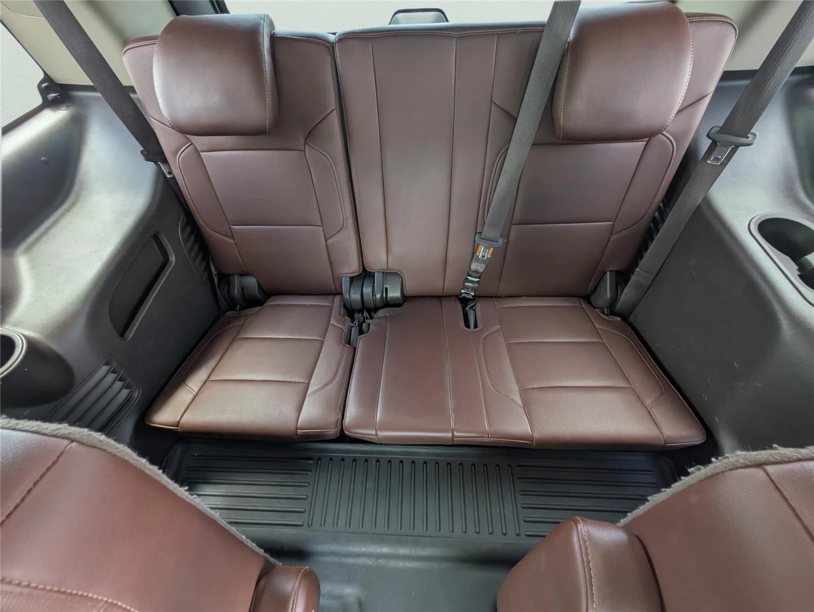 Used 2016 Iridescent Pearl Tricoat Chevrolet LTZ image 15