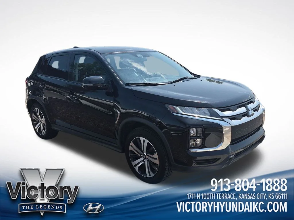 Used 2024  Mitsubishi 2.0 SE image 8