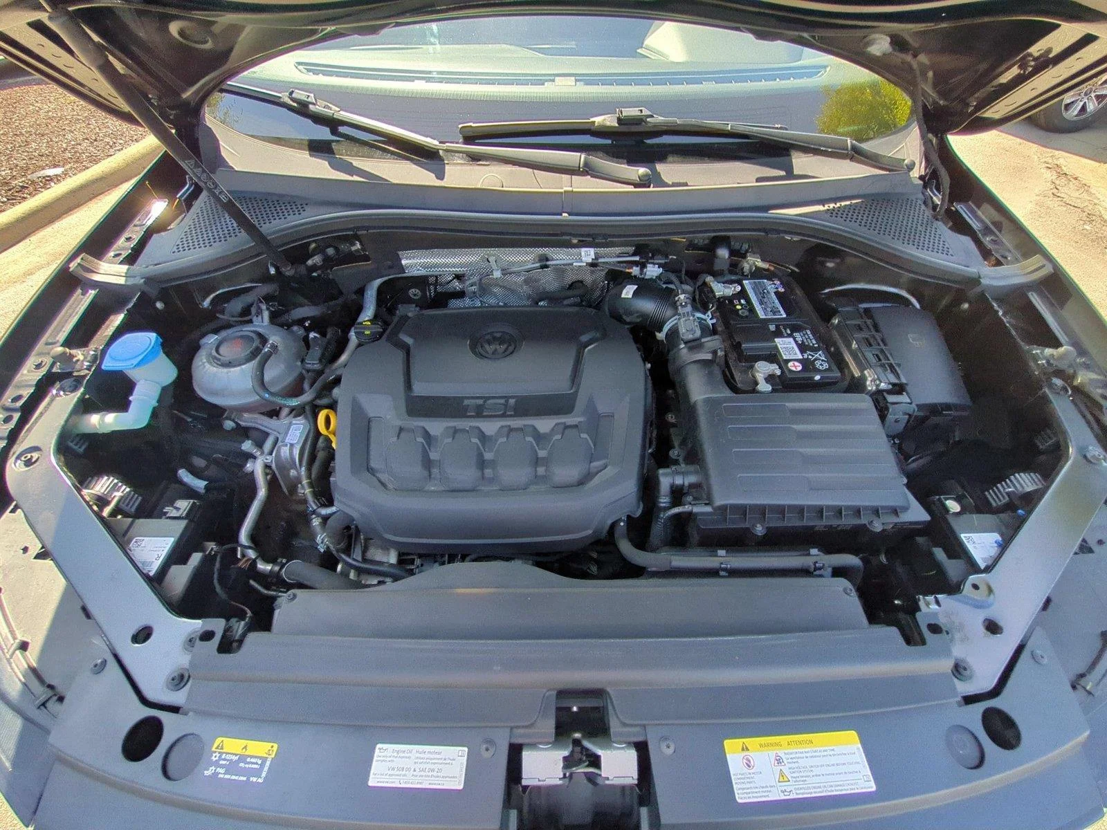 Used 2023  Volkswagen SEL R-Line image 41