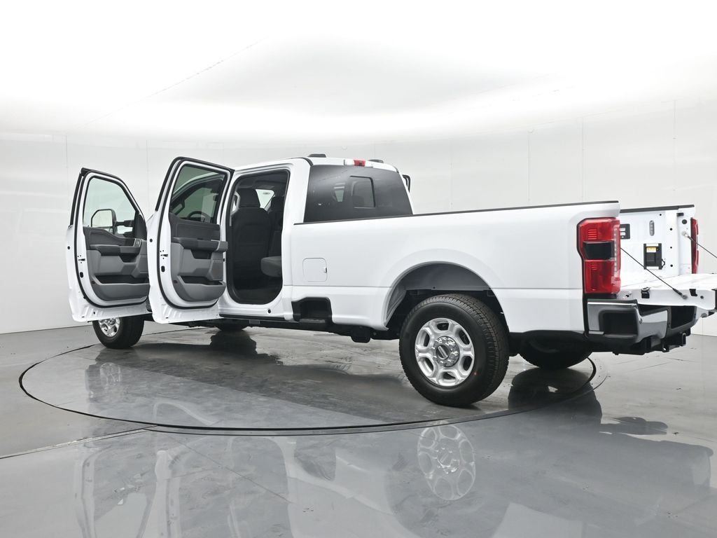 2026 Ford F-250 Super Duty XLT - Photo 39