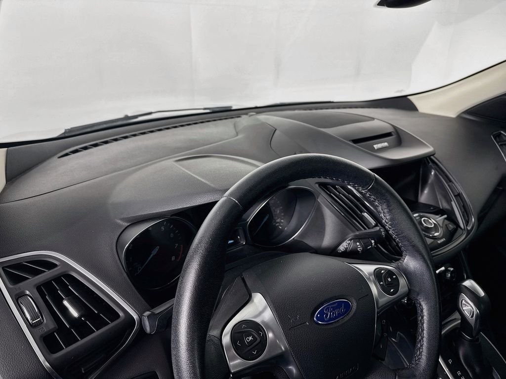 Used 2013 Silver Ford Titanium image 4