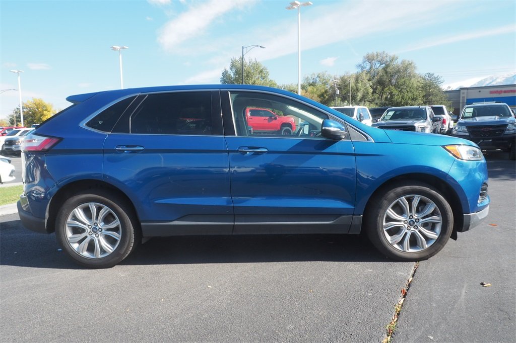 2022 Ford Edge Titanium photo 4