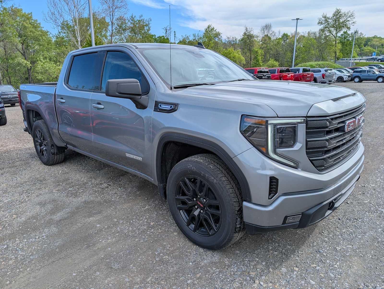 New 2026 Sterling Metallic GMC Elevation image 6