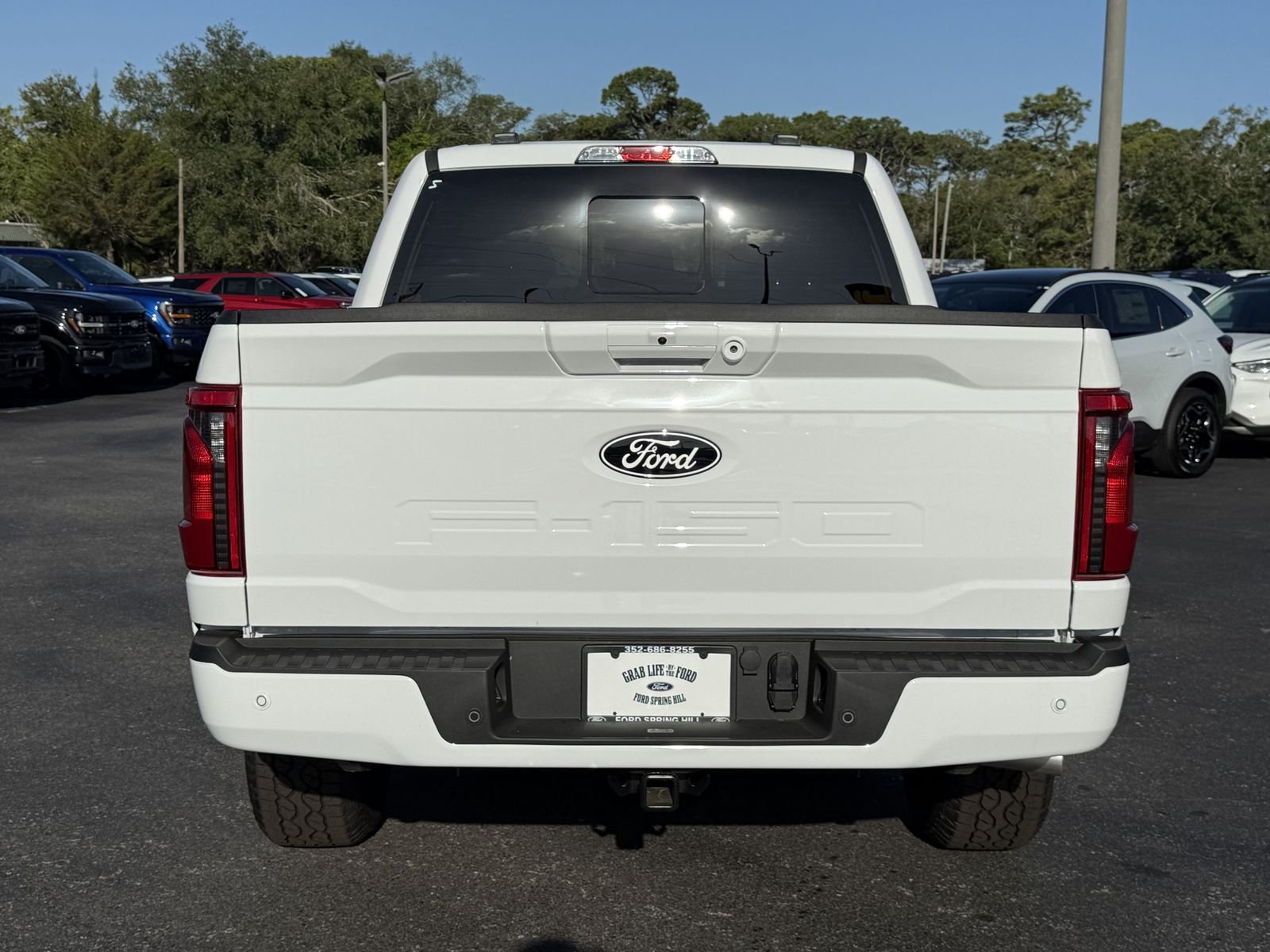 New 2026 Oxford White Ford XLT image 5