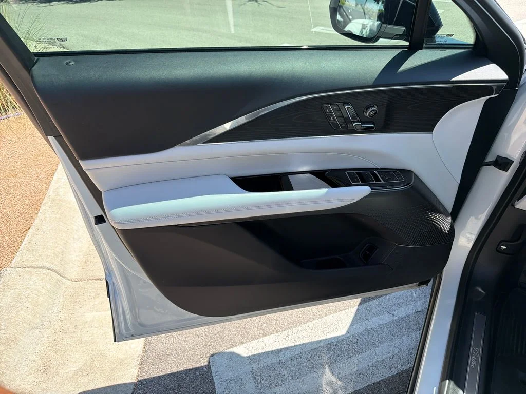 Used 2024 White Cadillac Luxury image 17