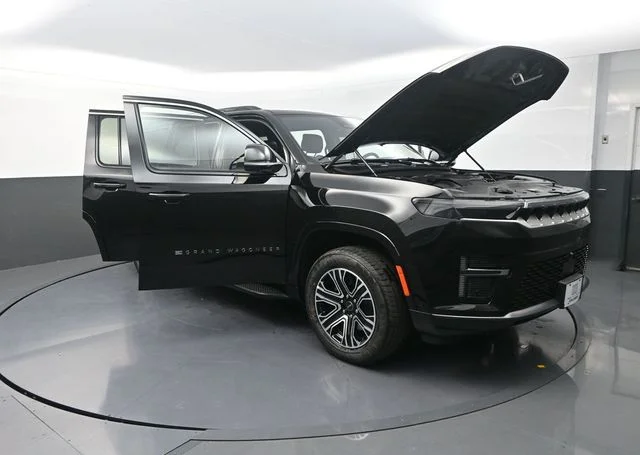 New 2026 High Gloss Black Exterior Paint Jeep  image 35