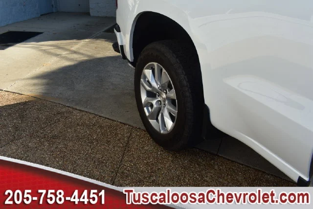 Used 2025 Summit White Chevrolet Custom image 15