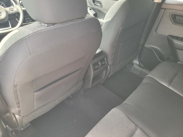 Used 2021 White Nissan S image 14