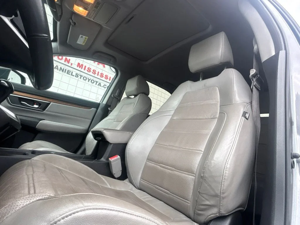 Used 2019  Honda EX-L image 10