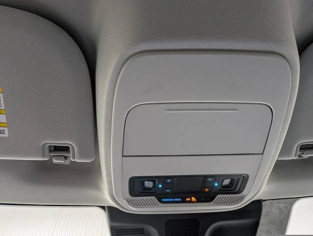 New 2027 Star White Metallic Tri-Coat Ford Active image 38