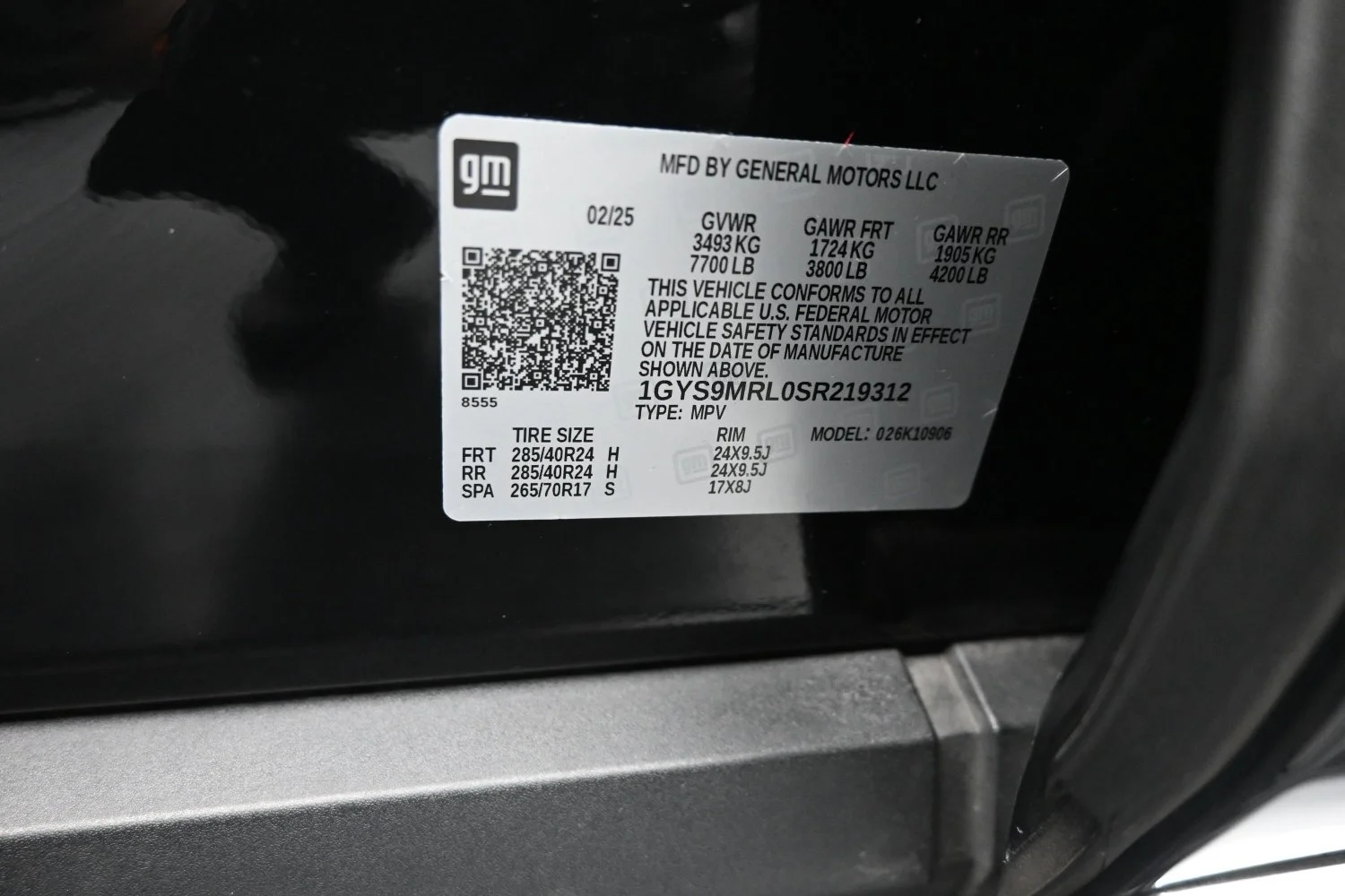 Used 2025 Black Raven Cadillac Premium Luxury Platinum image 29