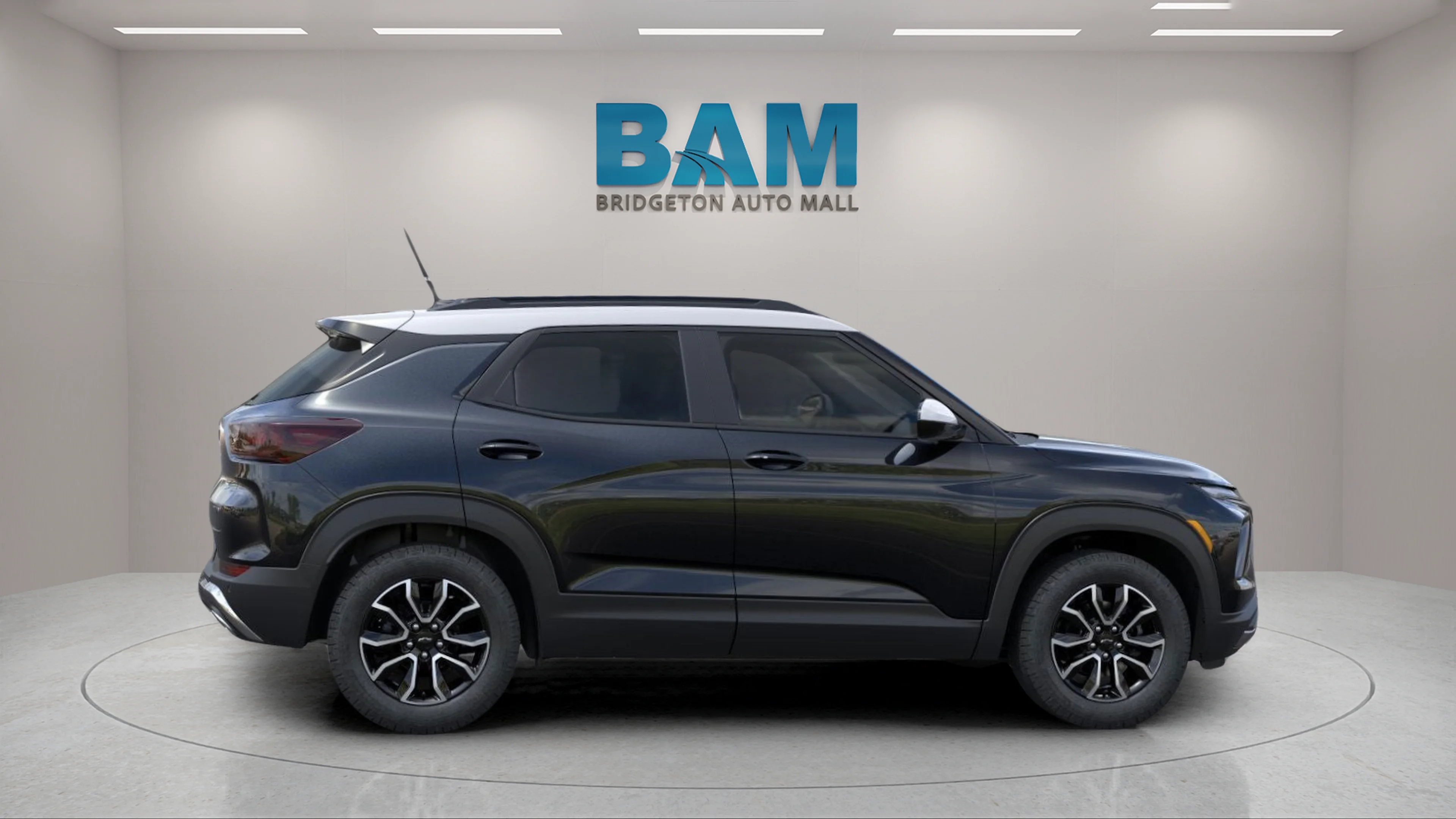 New 2025 Mosaic Black Metallic Chevrolet ACTIV image 10