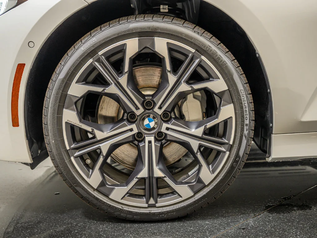 New 2026 Mineral White Metallic BMW 330i xDrive image 13