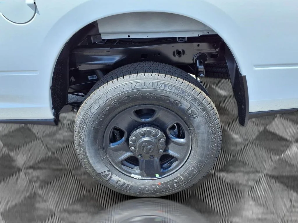 New 2026 Bright White Clear-Coat Exterior Paint RAM Tradesman image 24