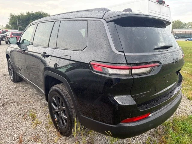 New 2027 High Gloss Black Jeep  image 3