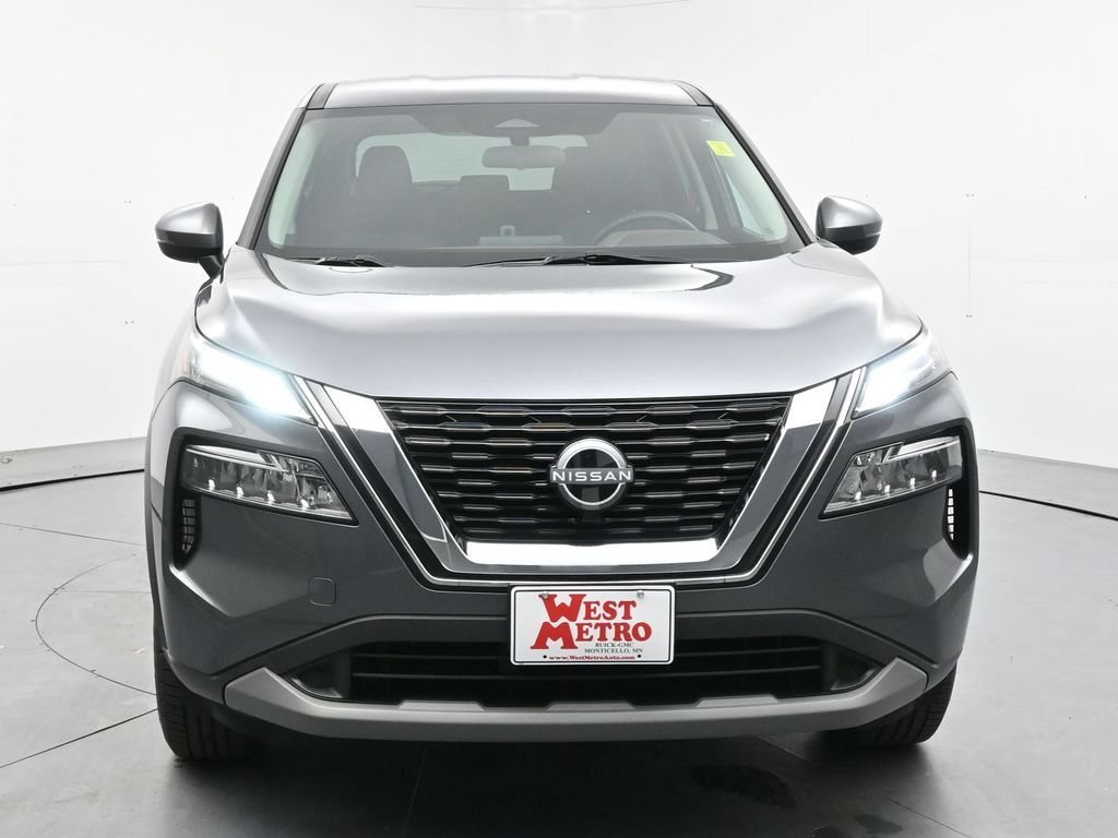 Used 2023 Gun Metallic Nissan SV image 23