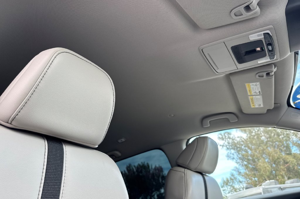 Used 2026 Sonic Gray Pearl Honda RTL image 21