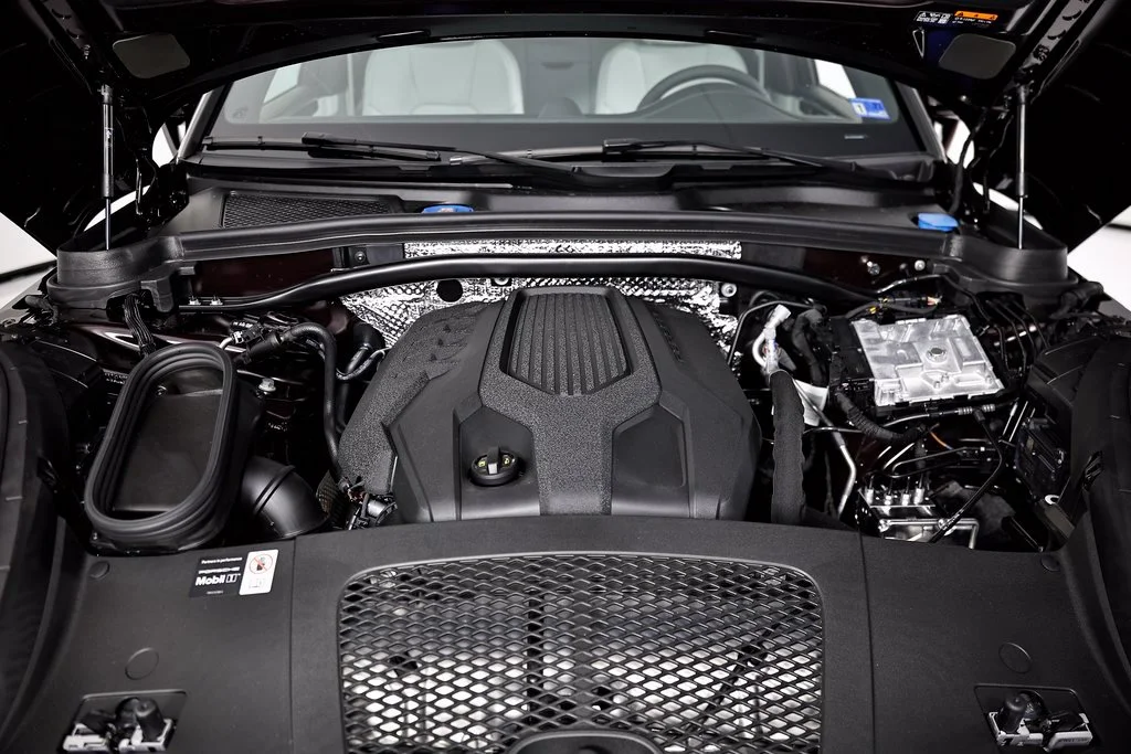 2026 Porsche Macan T - Photo 31