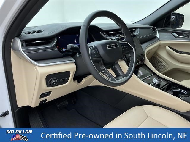 Used 2023 Bright White Clearcoat Jeep Limited image 15