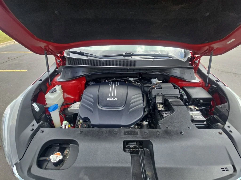 Used 2017 Red Kia LX image 18