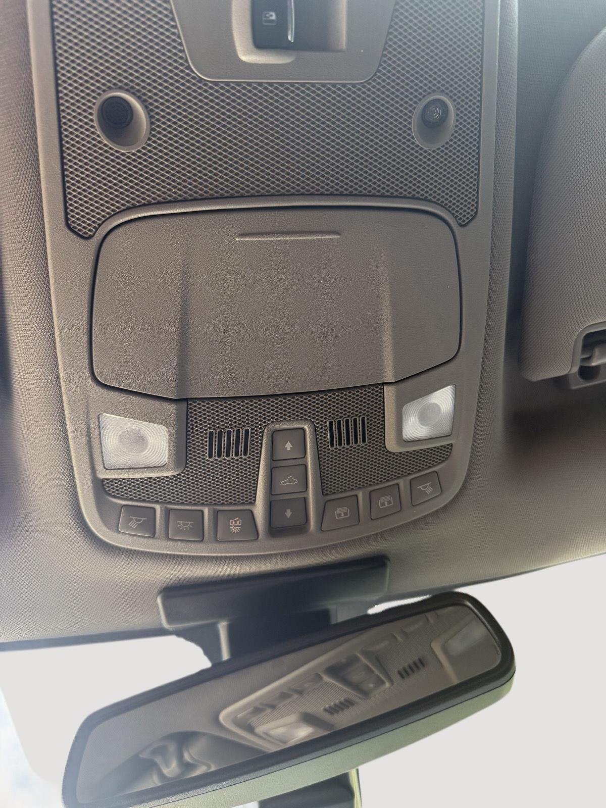 Used 2016 Blue Jeans Metallic Ford Platinum image 21