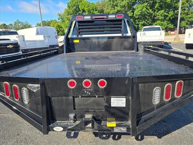 New 2026 Summit White Chevrolet Work Truck image 28