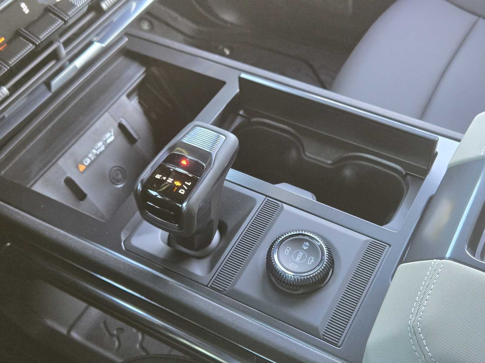 2026 GMC HUMMER EV 2X - Photo 14