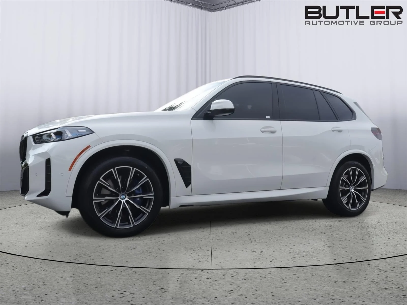 Certified Used 2024 Alpine White BMW xDrive40i image 1