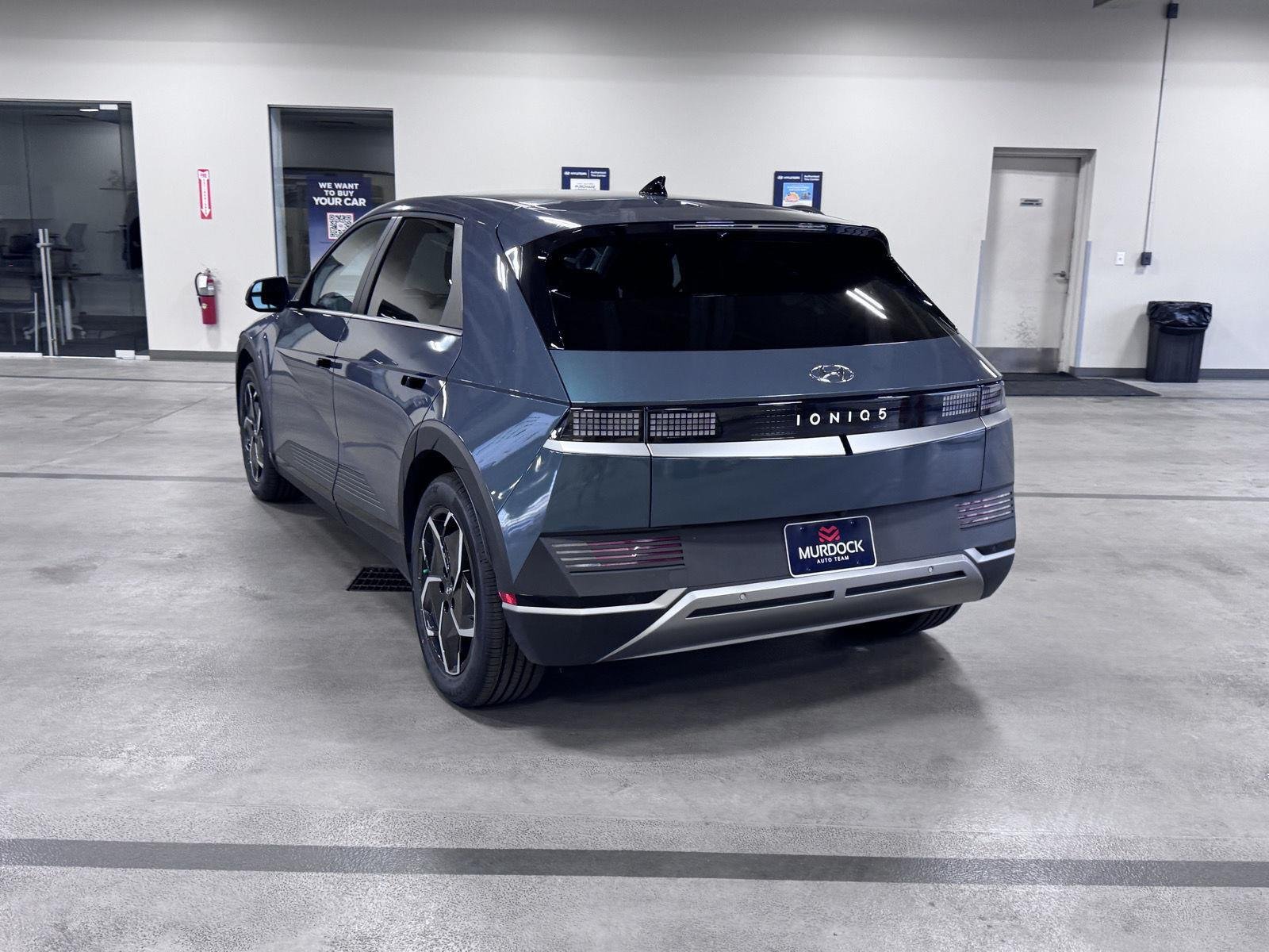 2024 Hyundai IONIQ 5 SE - Photo 8