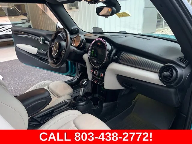 Used 2019 Blue MINI Classic image 23