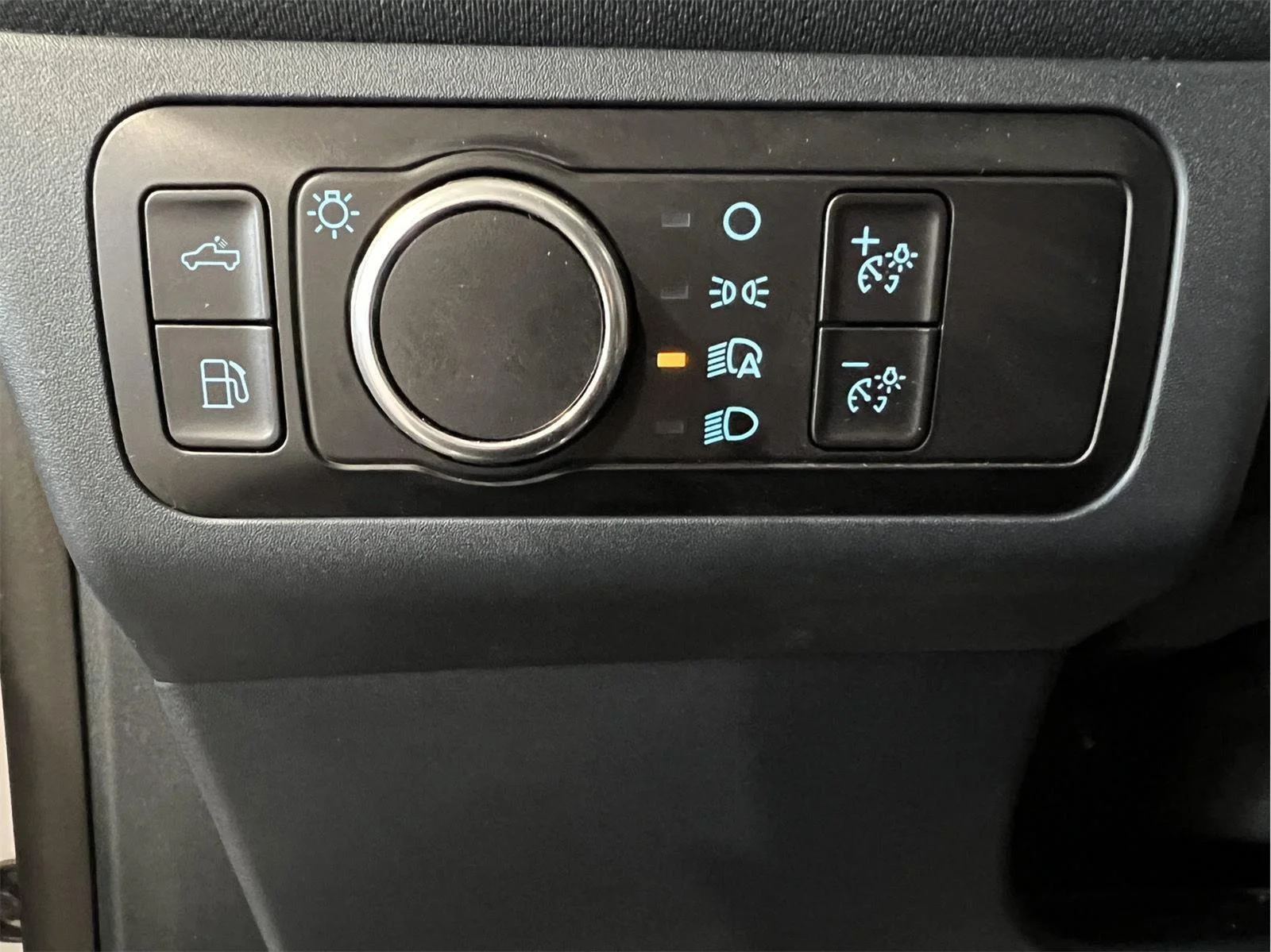 Used 2023 Oxford White Ford XLT image 20