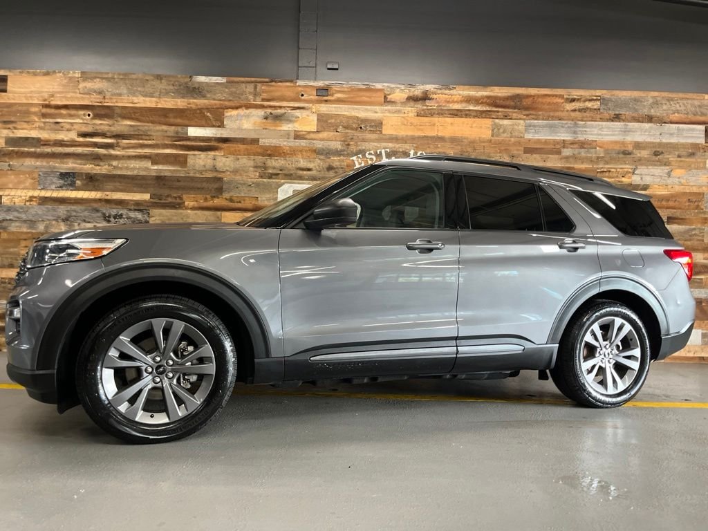 2021 Ford Explorer XLT | CarEdge | CarEdge