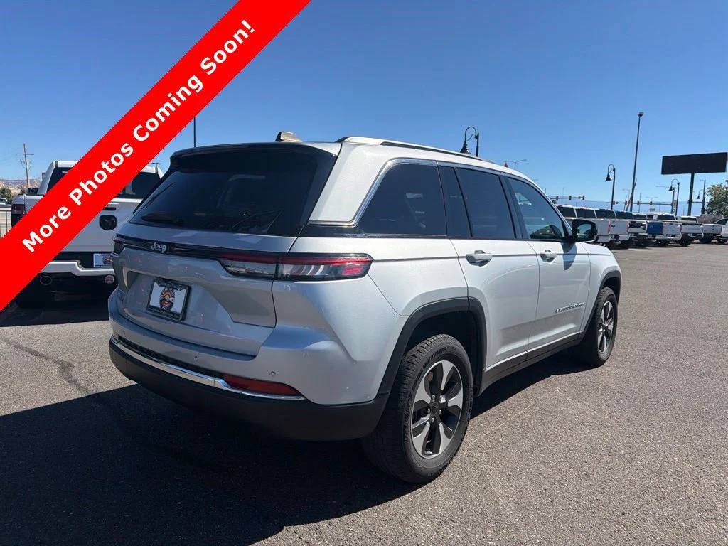 Used 2024 Silver Jeep 4xe image 2