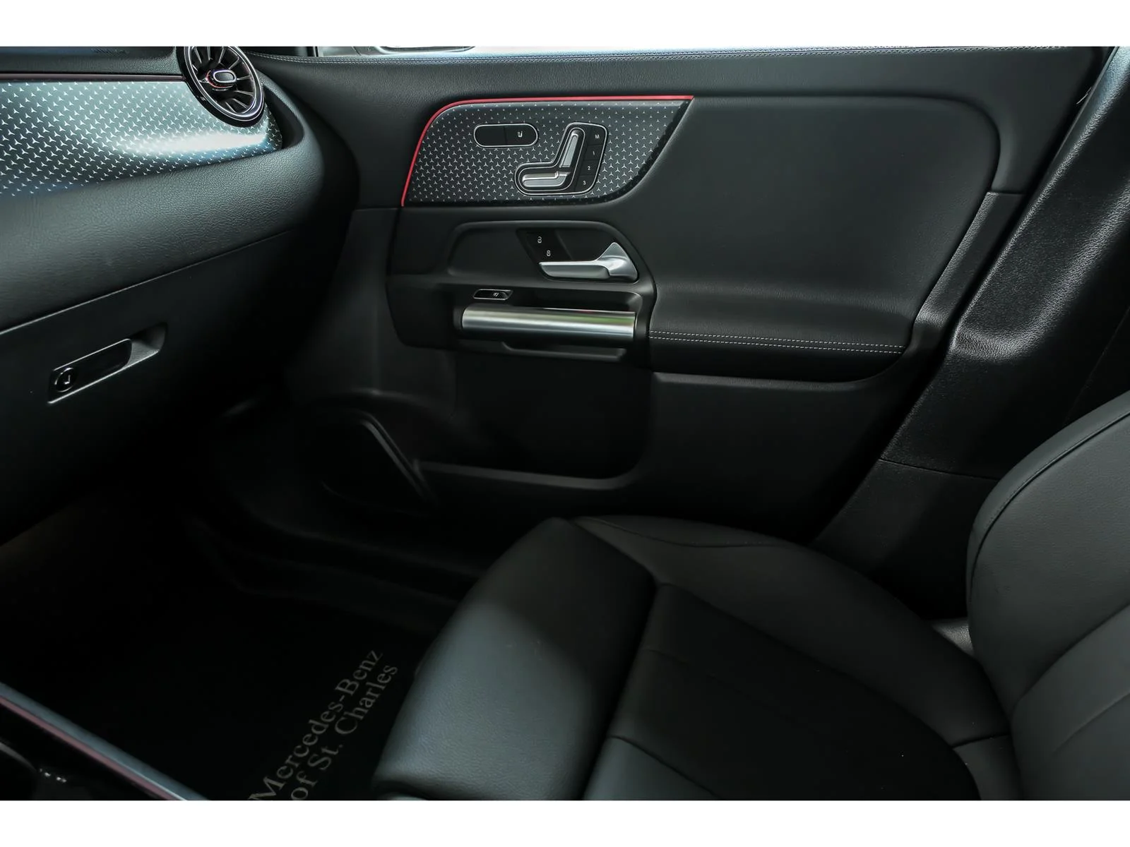 Certified Used 2026 Black Mercedes-Benz GLA 250 4MATIC® image 21