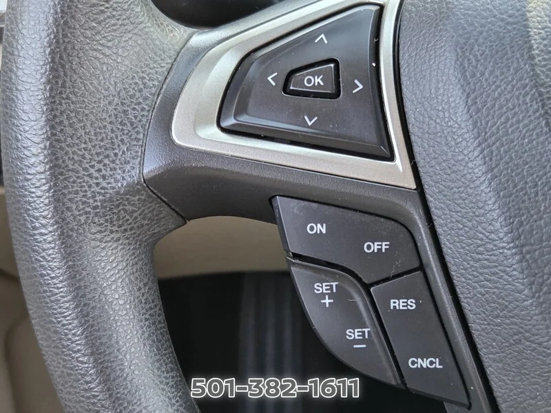 Used 2016 Oxford White FORD 4DR SDN SE FWD image 29