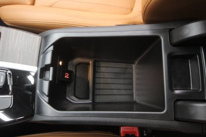 Used 2020 Black BMW xDrive30i image 22