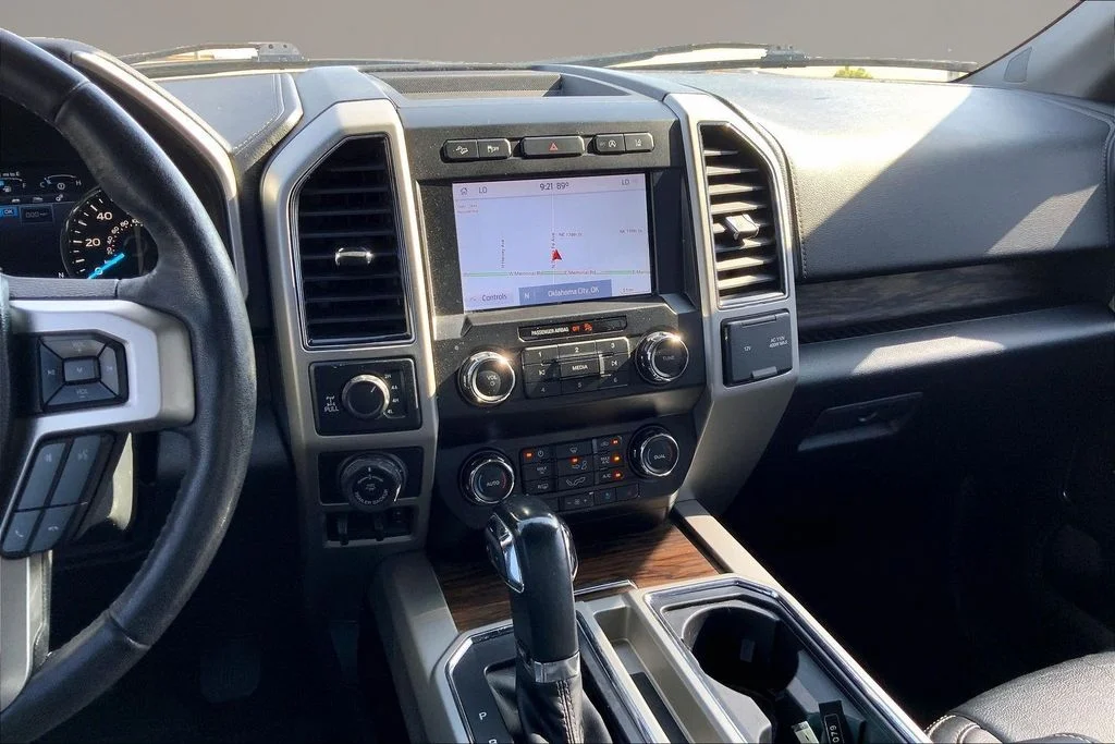 Used 2020 Silver Metallic Ford Lariat image 6