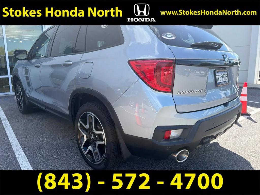Used 2023 Silver Honda Elite image 1