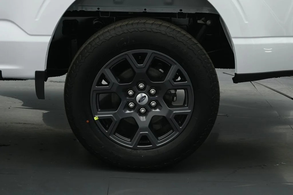 New 2026 Oxford White Ford STX image 21