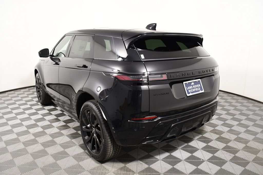 New 2026 Santorini Blk Land Rover  image 4