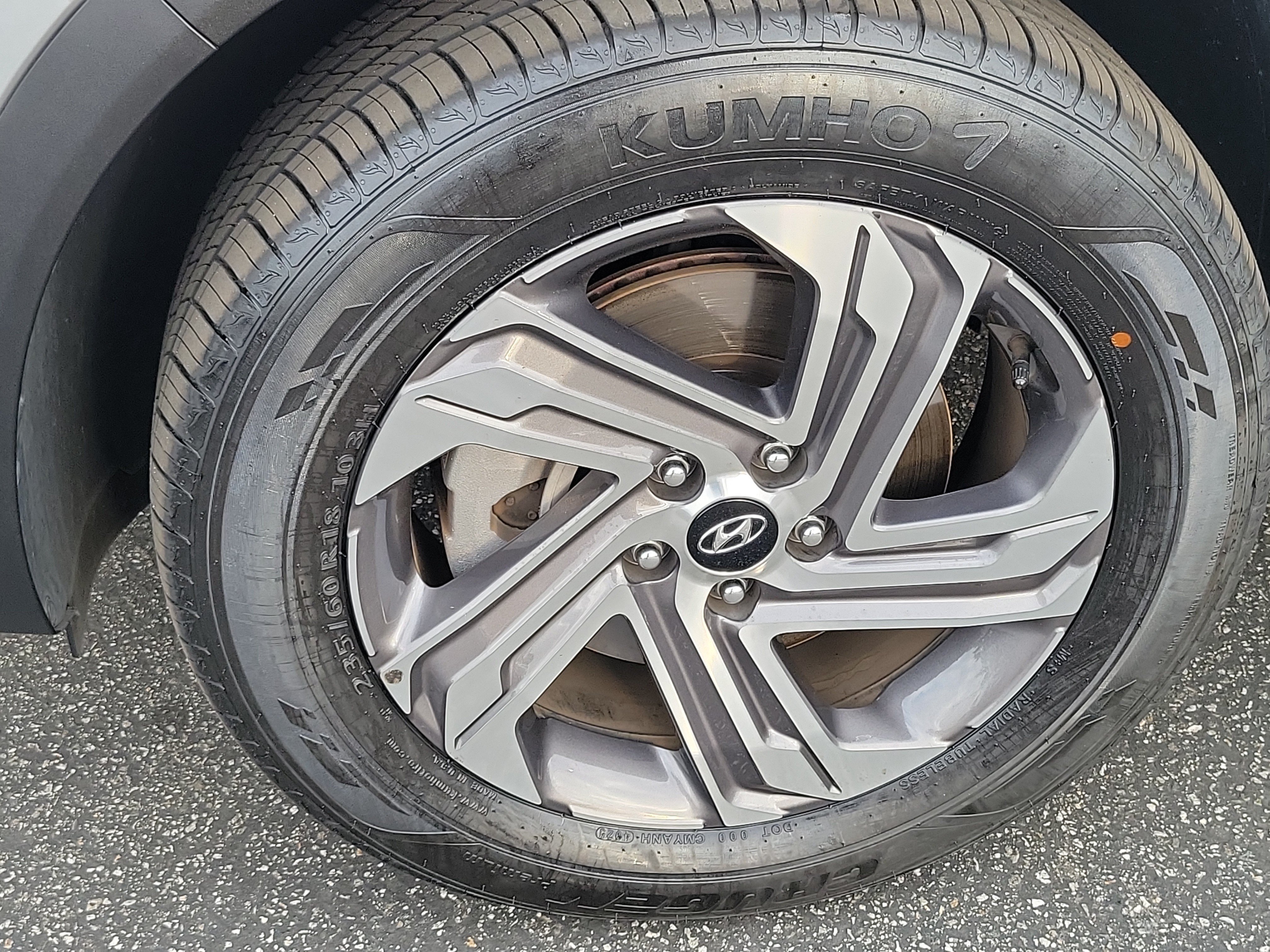 Certified Used 2023 Shimmering Silver Hyundai SEL image 9