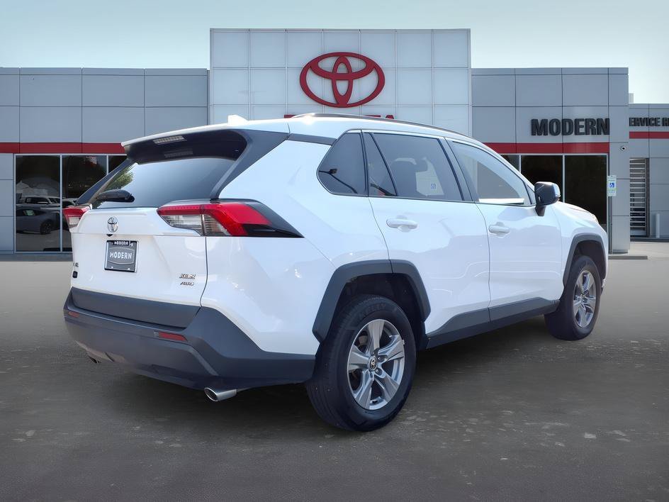 Used 2024 Ice Cap Toyota XLE image 5