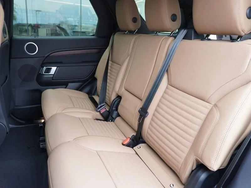 New 2024 Varesine Blue Land Rover Dynamic SE image 8
