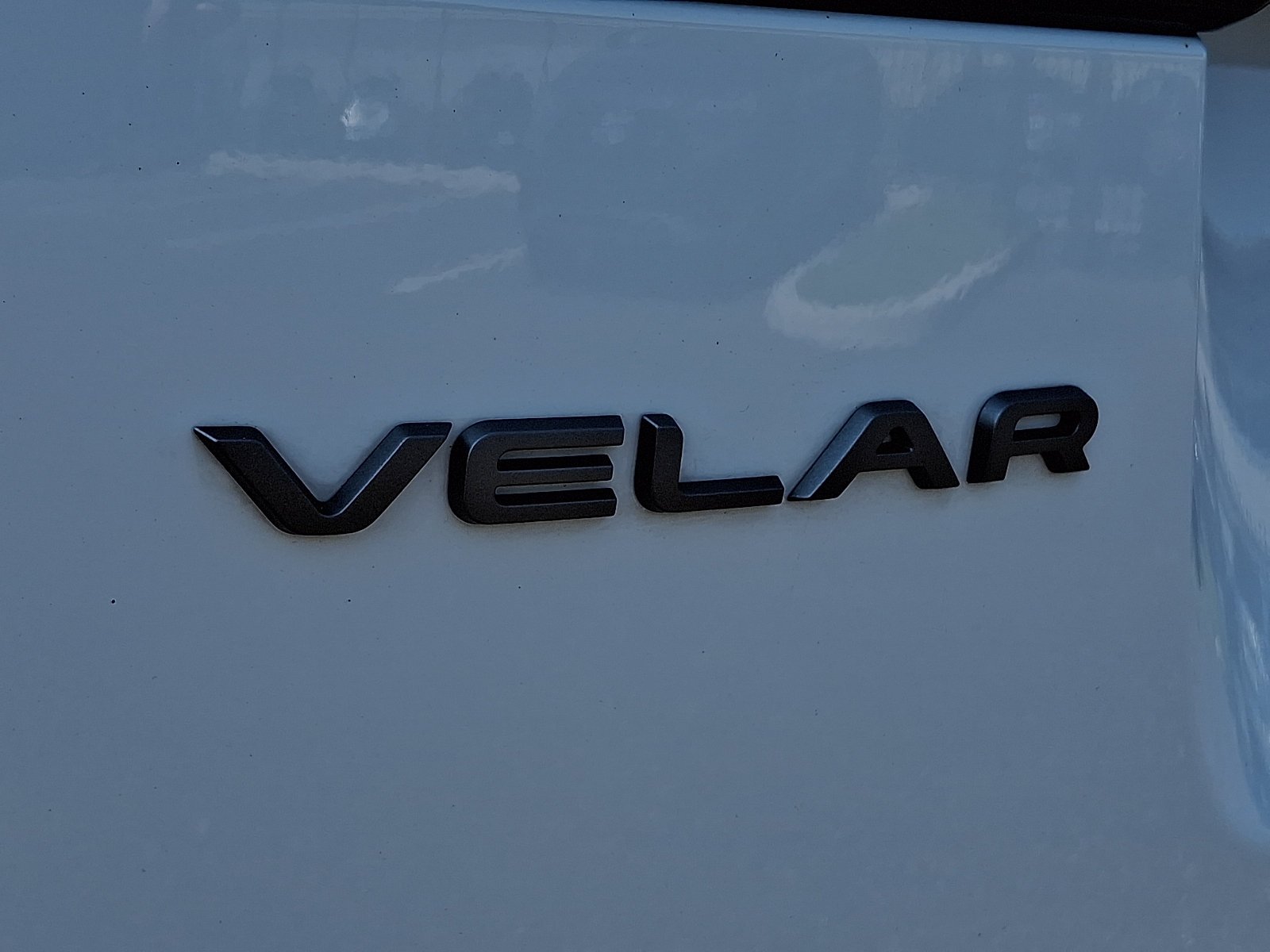 Used 2026 Fuji White   1Aa Land Rover S image 30