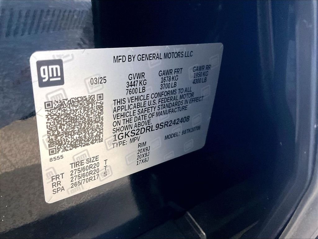 Used 2025 Black GMC Denali image 36