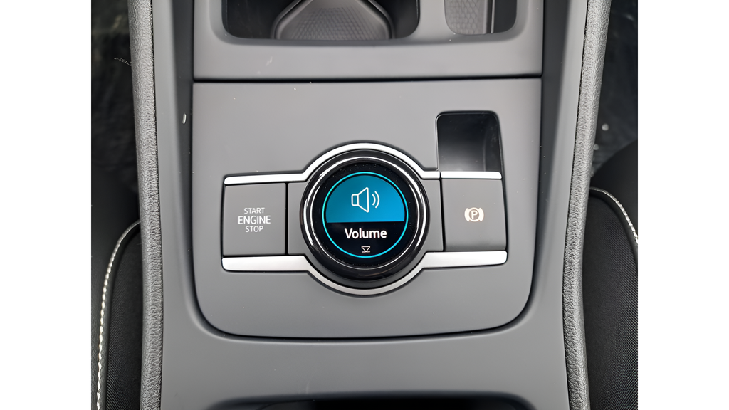 2025 Volkswagen Tiguan SE - Photo 22