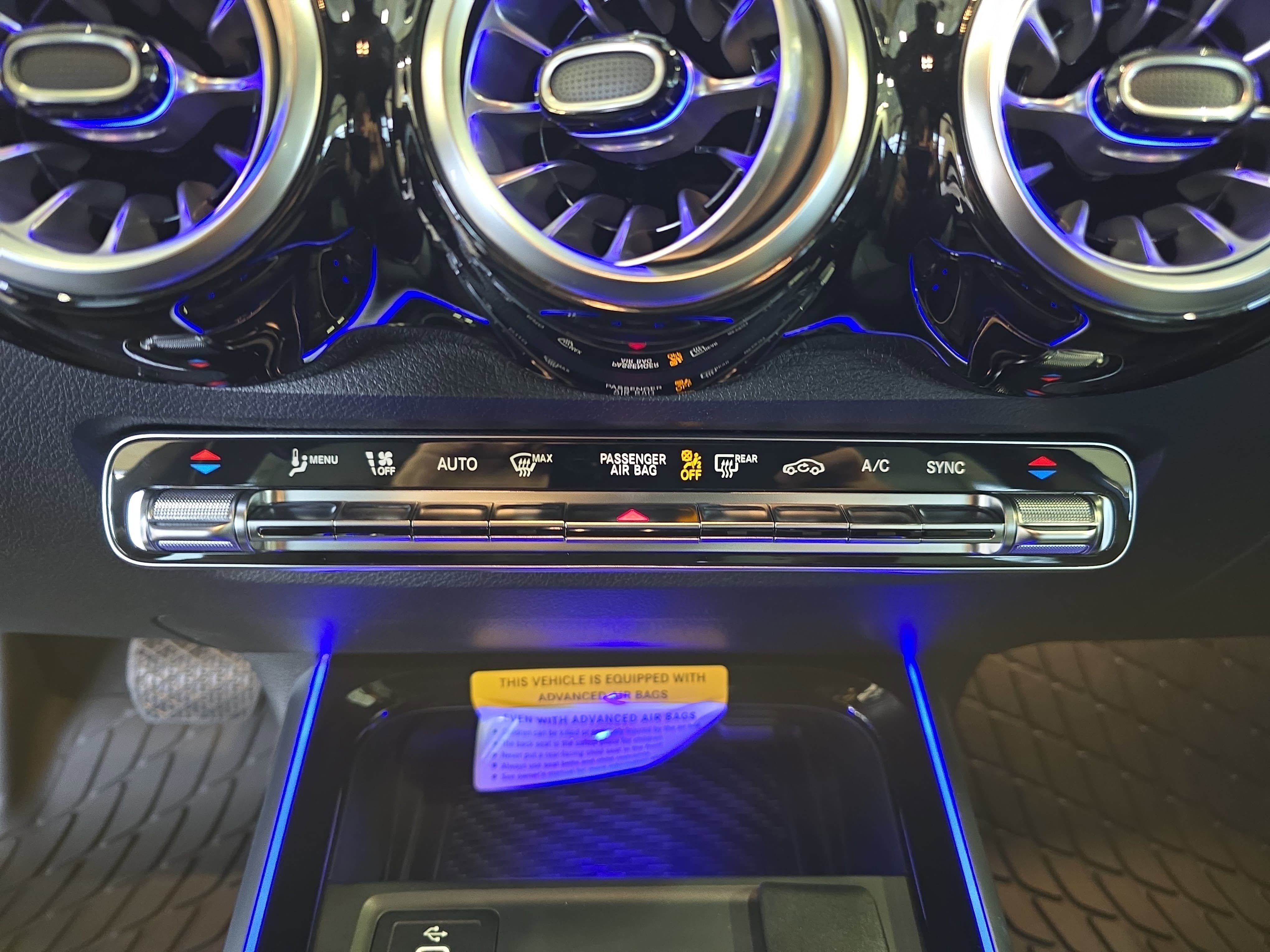 New 2026 Starling Blue Metallic Mercedes-Benz GLB250 image 23