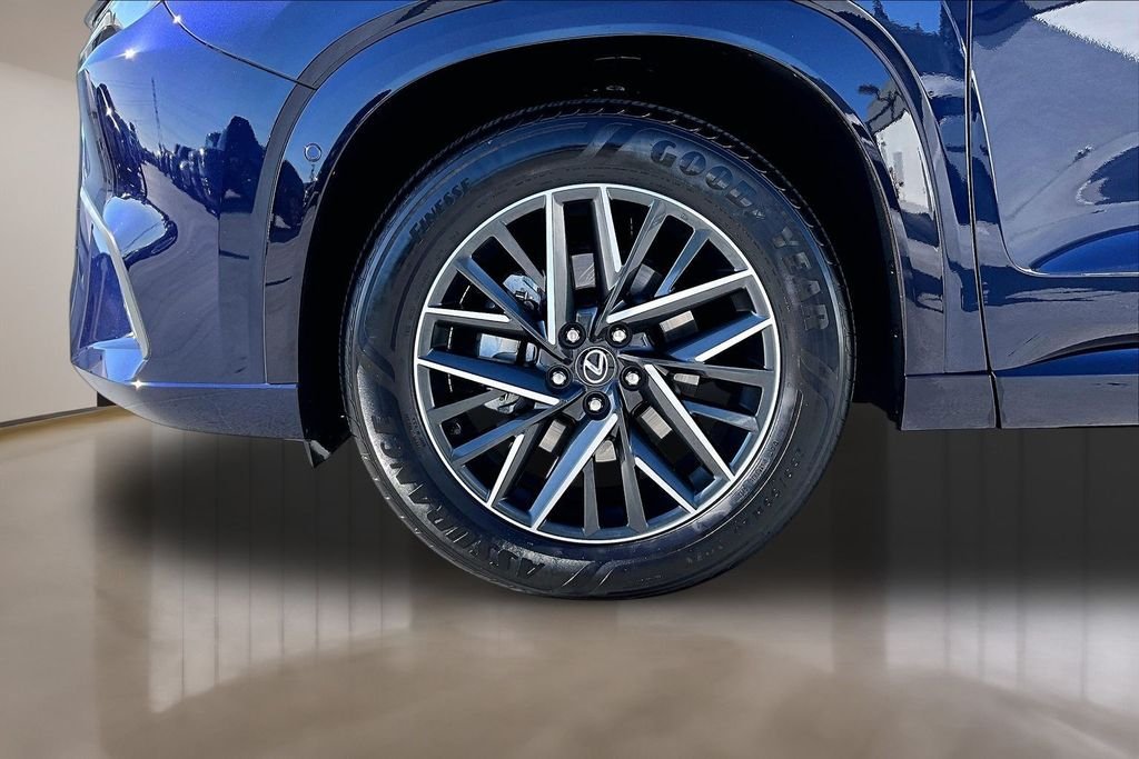 Used 2024 Nightfall Mica Lexus 350 Premium image 33