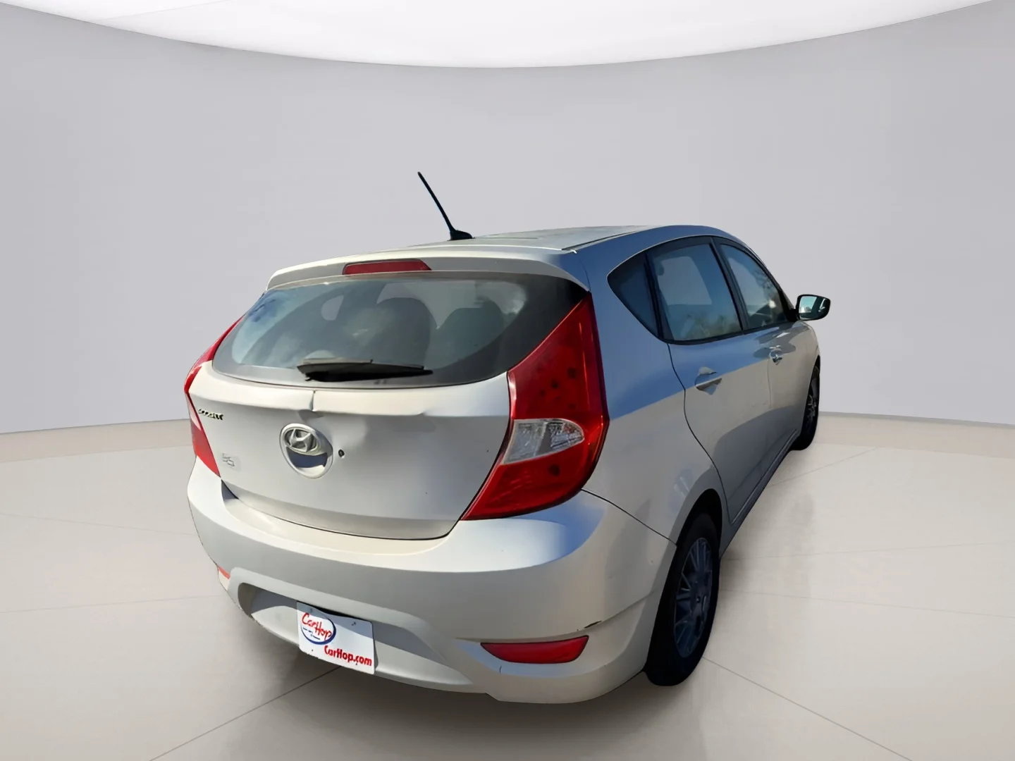 Used 2014 Silver Hyundai GS image 7