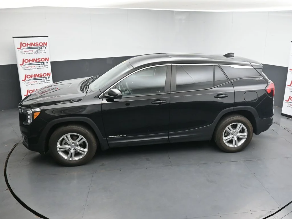 2024 GMC Terrain SLE - Photo 28